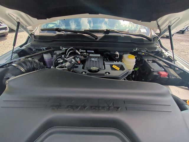 2026 RAM Ram 3500 Chassis Cab RAM 3500 TRADESMAN CREW CAB CHASSIS 4X4 60' CA