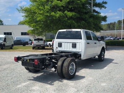 2026 RAM Ram 3500 Chassis Cab RAM 3500 TRADESMAN CREW CAB CHASSIS 4X4 60' CA