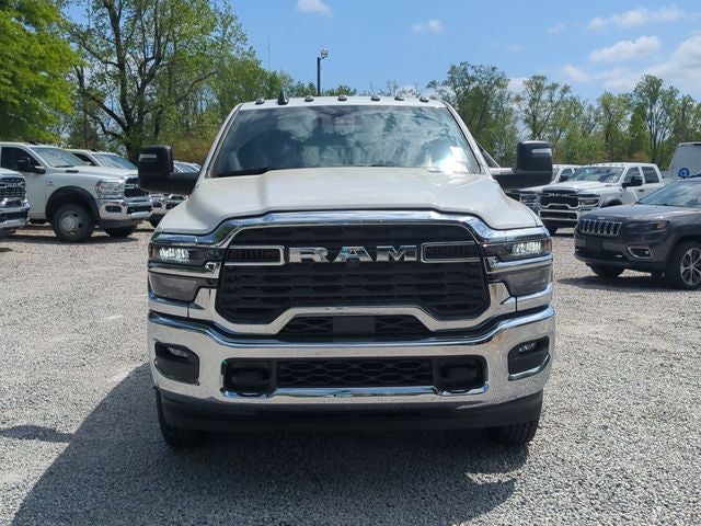 2026 RAM Ram 3500 Chassis Cab RAM 3500 TRADESMAN CREW CAB CHASSIS 4X4 60' CA