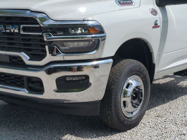 2026 RAM Ram 3500 Chassis Cab RAM 3500 TRADESMAN CREW CAB CHASSIS 4X4 60' CA