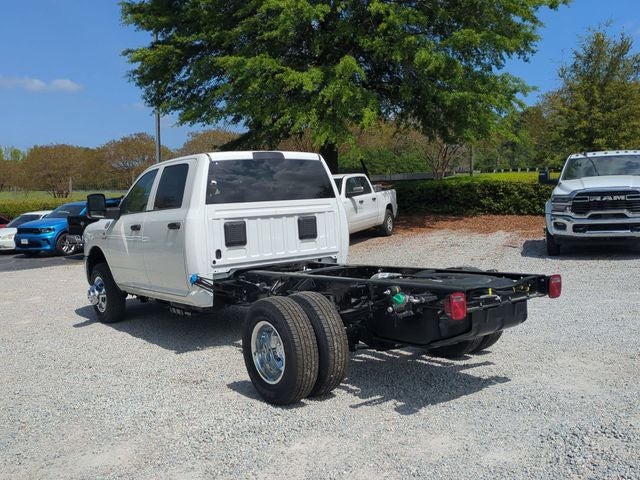 2026 RAM Ram 3500 Chassis Cab RAM 3500 TRADESMAN CREW CAB CHASSIS 4X4 60' CA