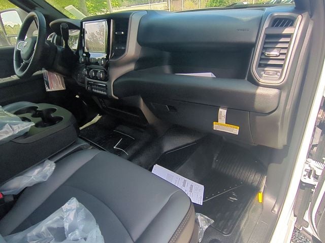 2026 RAM Ram 3500 Chassis Cab RAM 3500 TRADESMAN CREW CAB CHASSIS 4X4 60' CA