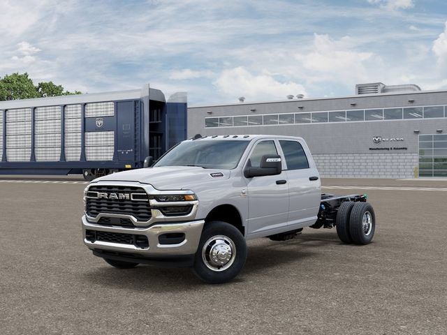 2026 RAM Ram 3500 Chassis Cab RAM 3500 TRADESMAN CREW CAB CHASSIS 4X4 60' CA