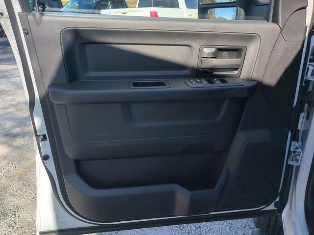 2026 RAM Ram 3500 Chassis Cab RAM 3500 TRADESMAN CREW CAB CHASSIS 4X4 60' CA