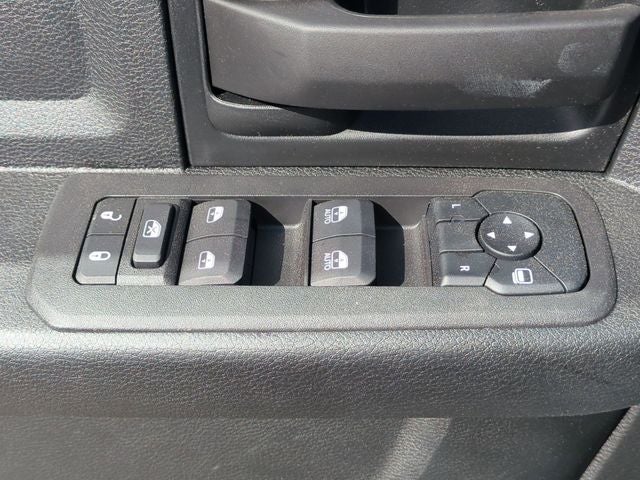 2026 RAM Ram 3500 Chassis Cab RAM 3500 TRADESMAN CREW CAB CHASSIS 4X4 60' CA