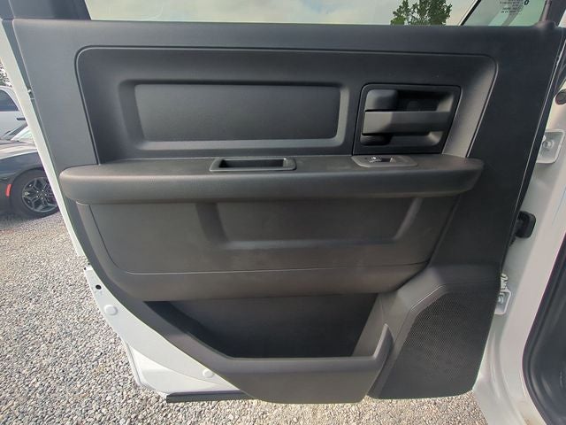2026 RAM Ram 3500 Chassis Cab RAM 3500 TRADESMAN CREW CAB CHASSIS 4X4 60' CA