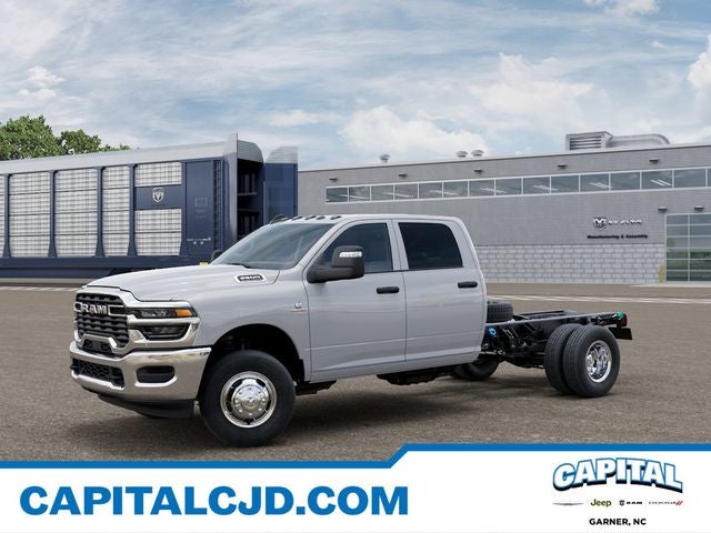 2026 RAM Ram 3500 Chassis Cab RAM 3500 TRADESMAN CREW CAB CHASSIS 4X4 60' CA