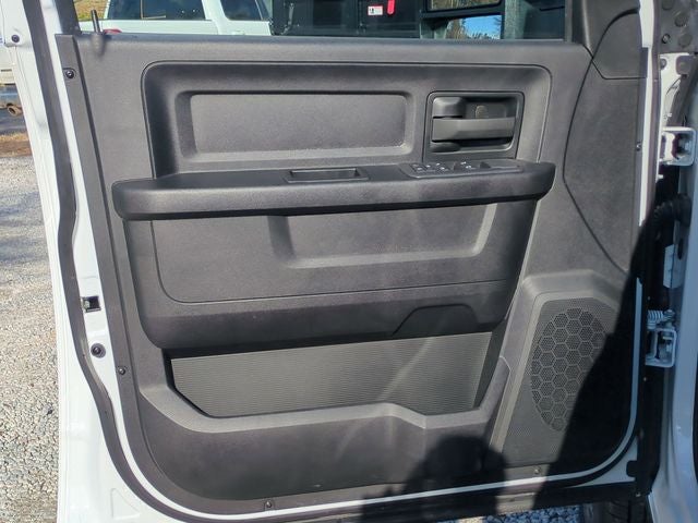 2026 RAM Ram 3500 Chassis Cab RAM 3500 TRADESMAN CREW CAB CHASSIS 4X4 60' CA