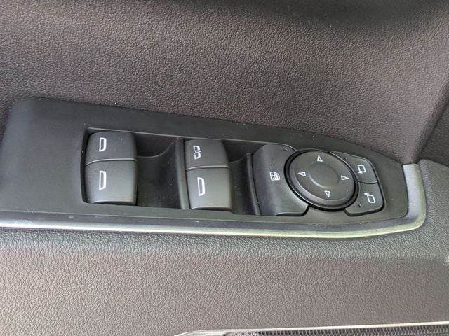 2025 GMC Sierra 1500 4WD Crew Cab Short Box Elevation with 3VL