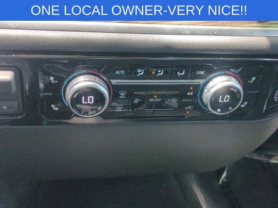 2025 GMC Sierra 1500 4WD Crew Cab Short Box Elevation with 3VL