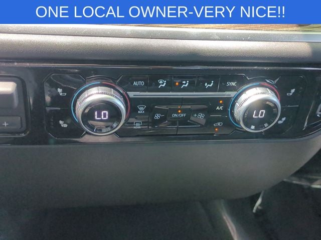 2025 GMC Sierra 1500 4WD Crew Cab Short Box Elevation with 3VL