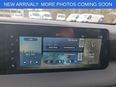 2025 Nissan Kicks SR FWD