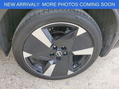 2025 Nissan Kicks SR FWD