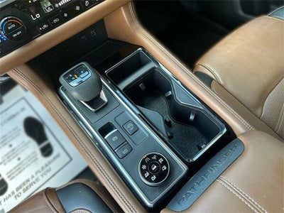 2023 Nissan Pathfinder Platinum 4WD