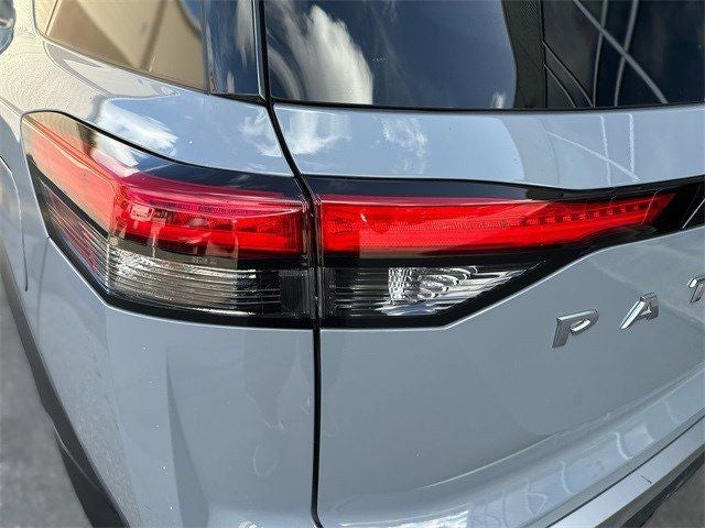 2023 Nissan Pathfinder Platinum 4WD