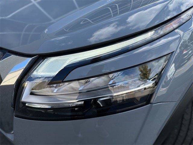 2023 Nissan Pathfinder Platinum 4WD