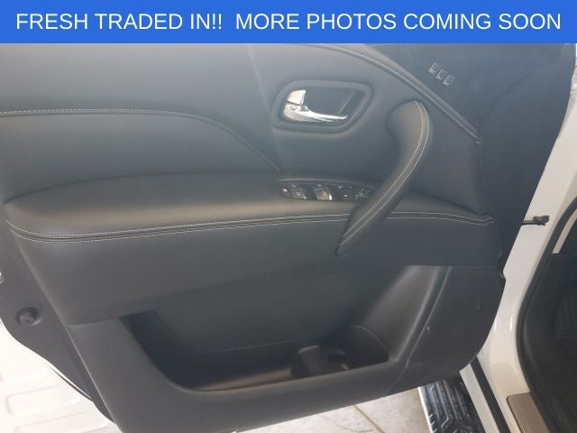 2023 INFINITI QX80 LUXE