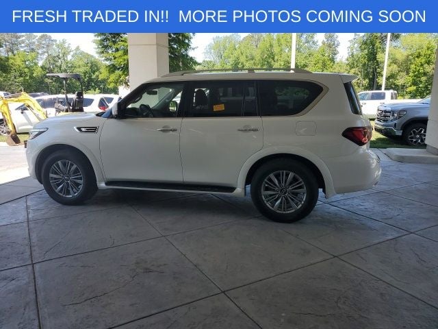 2023 INFINITI QX80 LUXE