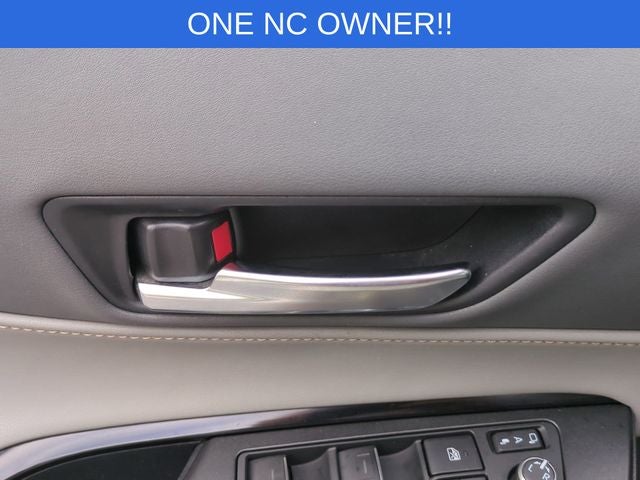 2022 Toyota Venza Base