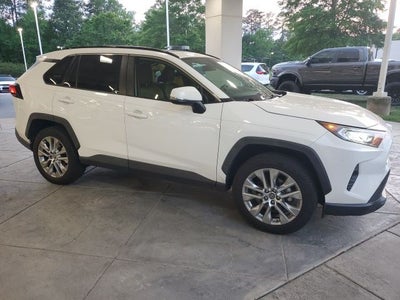 2019 Toyota RAV4 XLE Premium