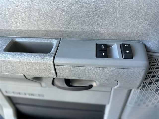 2022 Ford E-450SD Base DRW