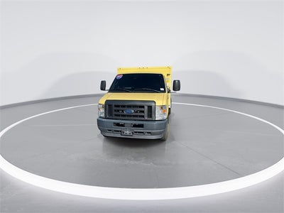 2022 Ford E-450SD Base DRW