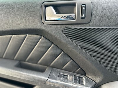 2010 Ford Mustang V6