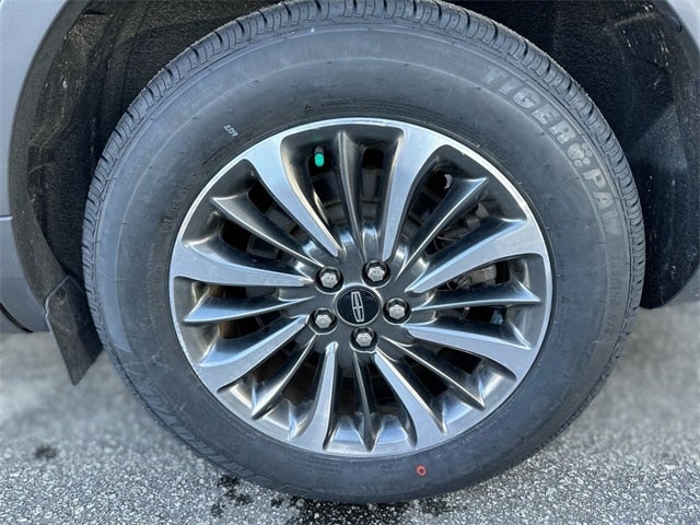 2023 Lincoln Nautilus Standard