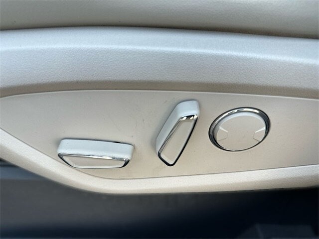 2016 Lincoln MKX Select