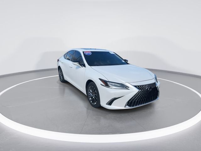 2024 Lexus ES 300h Ultra Luxury