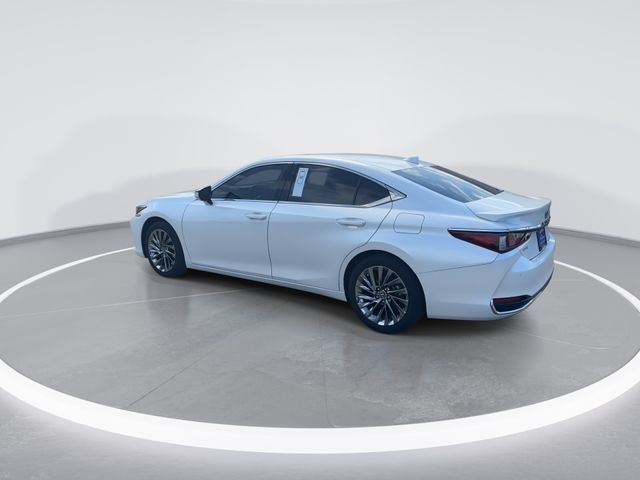 2024 Lexus ES 300h Ultra Luxury