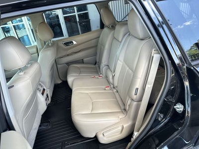 2020 Nissan Pathfinder SL