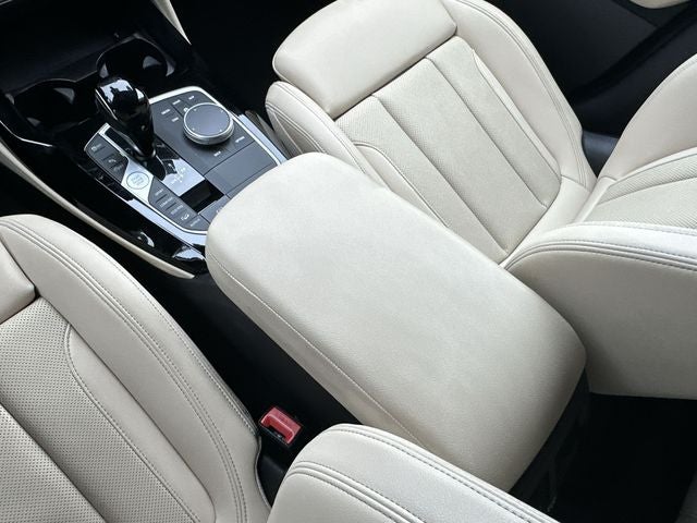 2023 BMW X4 xDrive30i