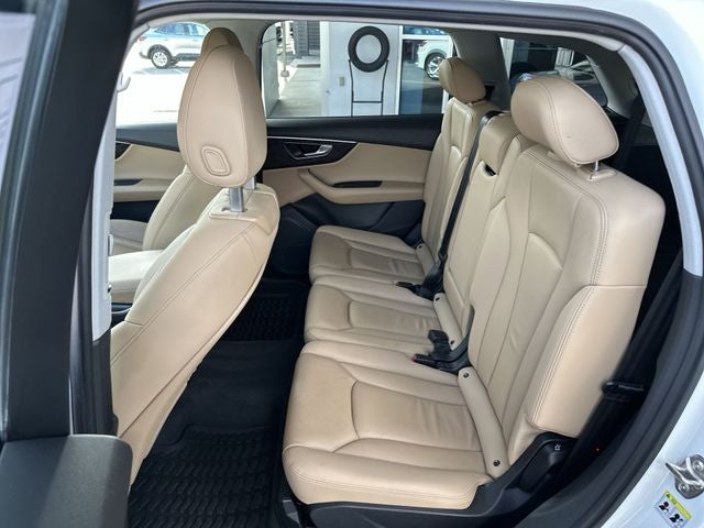 2021 Audi Q7 55 Premium quattro