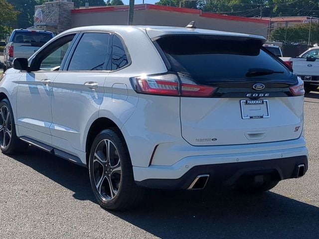 2022 Ford Edge ST