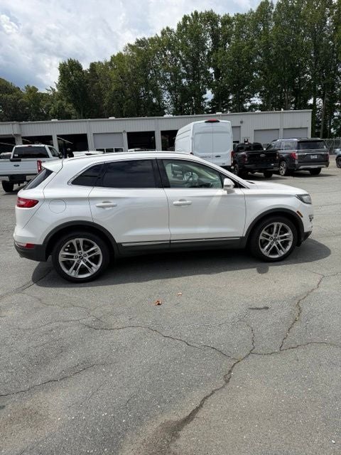 2015 Lincoln MKC Base
