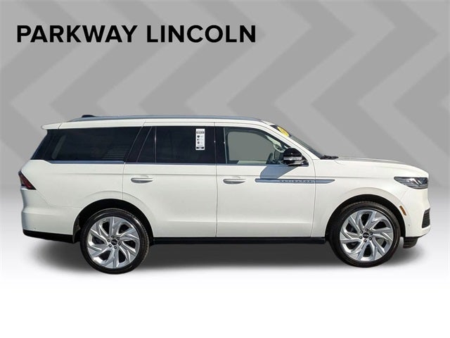 2025 Lincoln Navigator Reserve