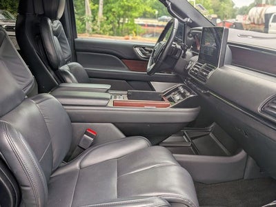 2023 Lincoln Navigator L Reserve