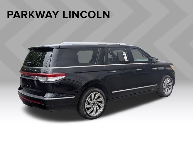 2023 Lincoln Navigator L Reserve