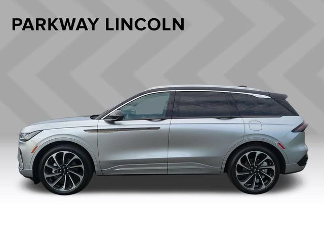 2024 Lincoln Nautilus Black Label