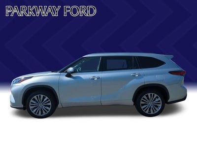 2023 Toyota Highlander Platinum