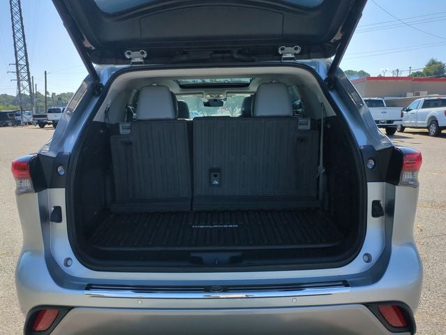 2023 Toyota Highlander Platinum