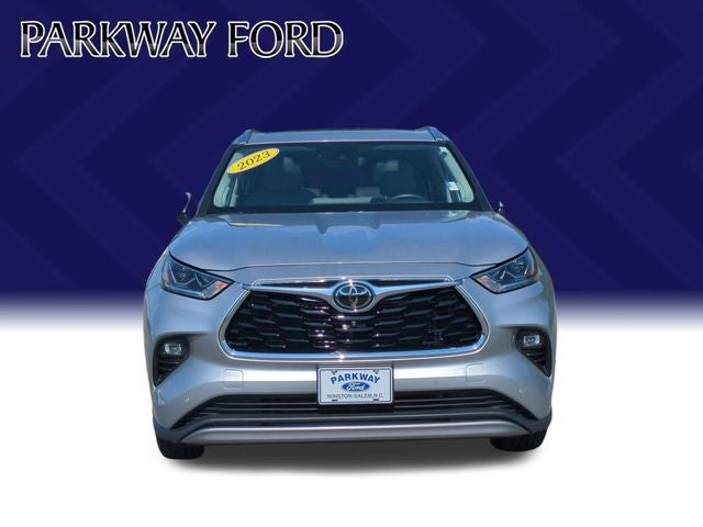 2023 Toyota Highlander Platinum