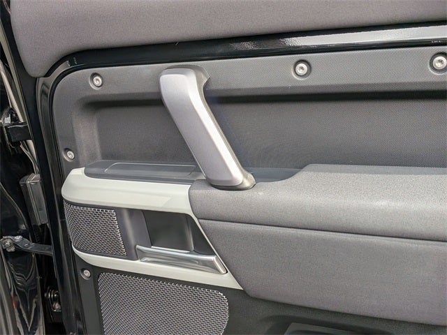 2023 Land Rover Defender 110 X-Dynamic SE