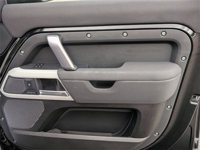 2023 Land Rover Defender 110 X-Dynamic SE