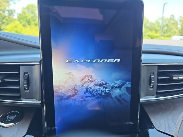 2023 Ford Explorer Platinum
