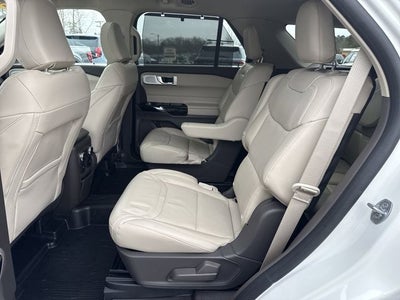 2023 Ford Explorer Platinum