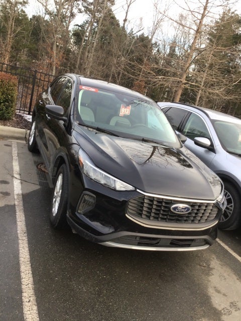 2023 Ford Escape Hybrid Active