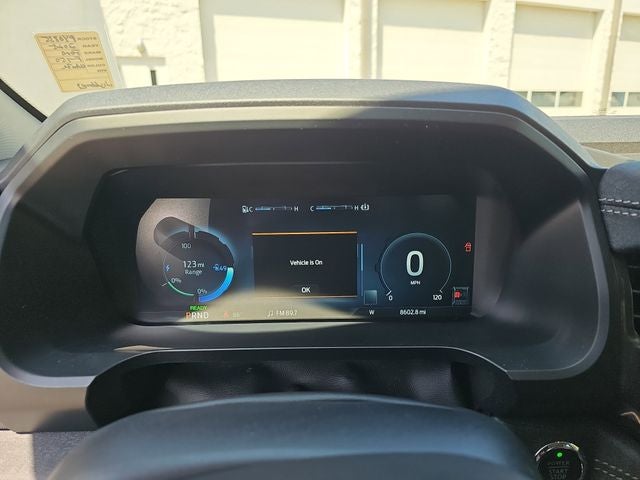 2025 Ford F-150 Lightning Flash