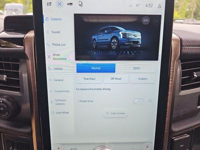 2025 Ford F-150 Lightning Lariat